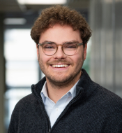Mitarbeiterfoto - Lewis Erckenbrecht, Bitkom e.V.
