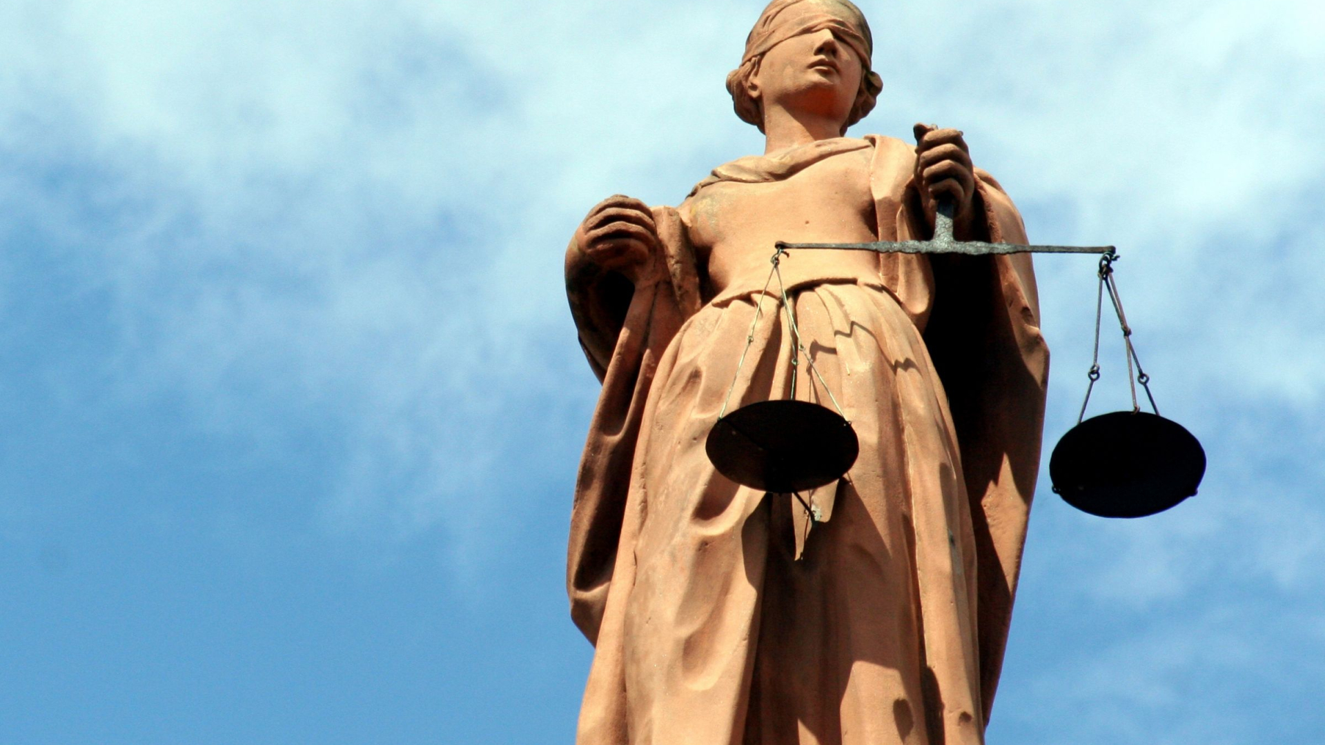 Justitia vor Himmel