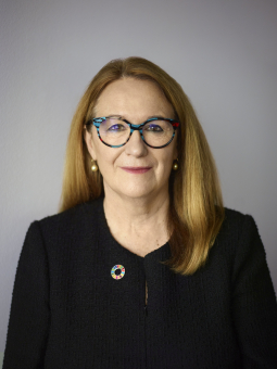 Ingrid-Gabriela Hoven