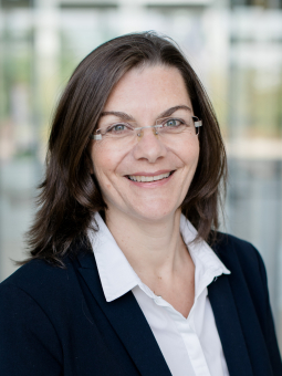 Dr. Nicole Diehlmann