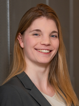 Mitarbeiterfoto von Stella Lenz - Bitkom e.V.