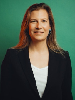 Dr. Carolin Hartmann