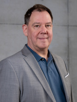 Prof. Dr. Stefan Bayer