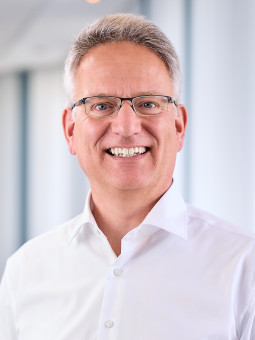Dr. Alexander Hombach