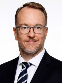 Dr. Harald W. Potinecke