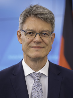 Patrick Schnieder