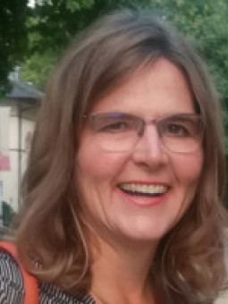 Dr. Kathrin Bremer