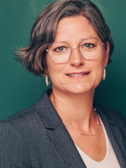 Linda Ruth Schmidt
