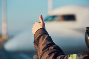 Startzeichen Flugzeug