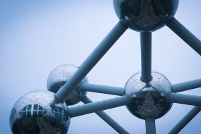 Close-Up des Atomium in Brüssel