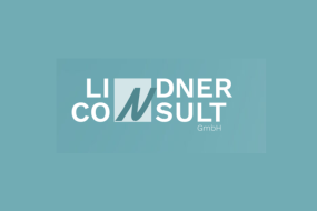 Logo von Lindner Consult auf helltürkisem Hintergrund. "LINDNER" in Weiß, "CONSULT" darunter, "GmbH" am unteren Rand.