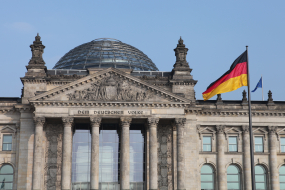 Deutscher Reichstag im Berliner Regierungsviertel