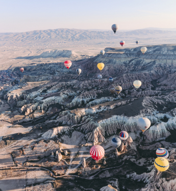 Heißluftballons Berge 