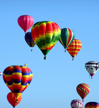 Heißluftballons in der Luft