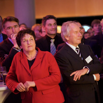 Blick ins Publikum - u.a. mit dem damaligen Bitkom-Präsidenten Scheer.