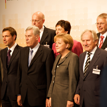 Familienfoto, u.a. mit Scheer und Merkel.