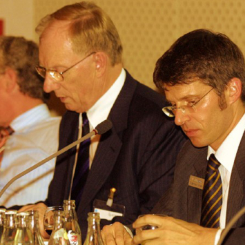 Dr. Volker Jung und Dr. Bernhard Rohleder auf der Bitkom-Jahrestagung 2003.