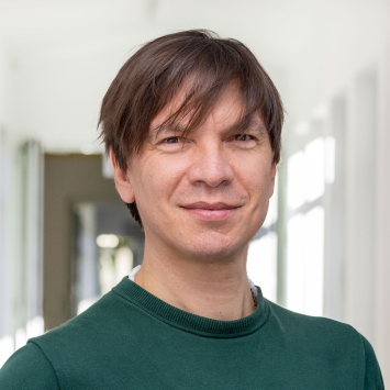 Speakerfoto von Dr. Nicolas Flores-Herr