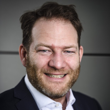 Dr. Bernhard Lorentz