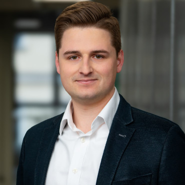 Mitarbeiterfoto: Simon Thomas