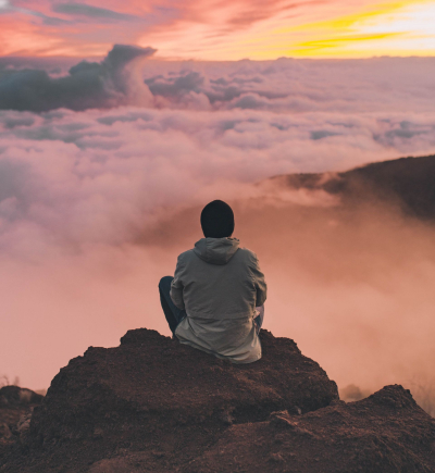 Wanderer in den Wolken