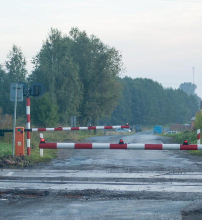 Schranke an einem Bahnübergang