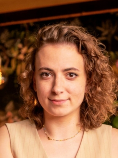 Mitarbeiterfoto von Carla Hirsch