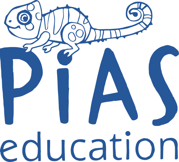 Logo mit stilisiertem Chamäleon auf "P", blauen "PiAS"-Buchstaben und "education" darunter, schwarzer Hintergrund.