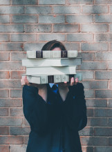 KI in Büchern: Als Übersetzerin ja, als Autorin lieber nicht